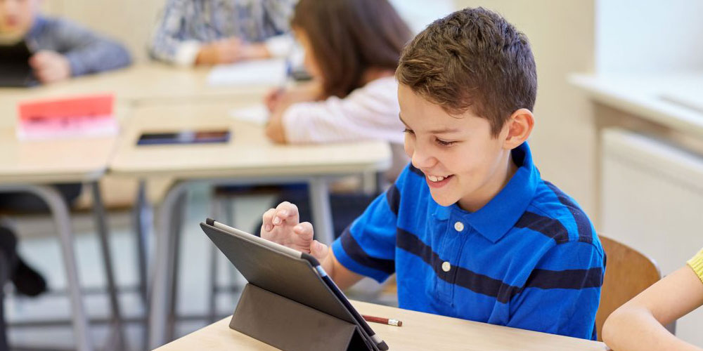 How to Handle Classroom Disruption Through Technology